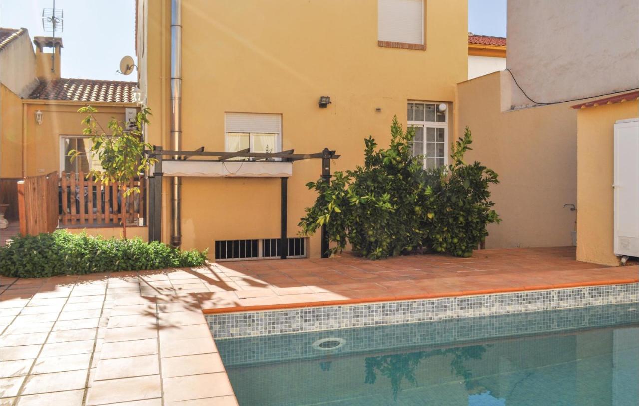 Cozy Home In Olivares With Outdoor Swimming Pool Bagian luar foto