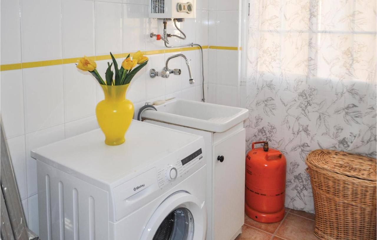 Cozy Home In Olivares With Outdoor Swimming Pool Bagian luar foto